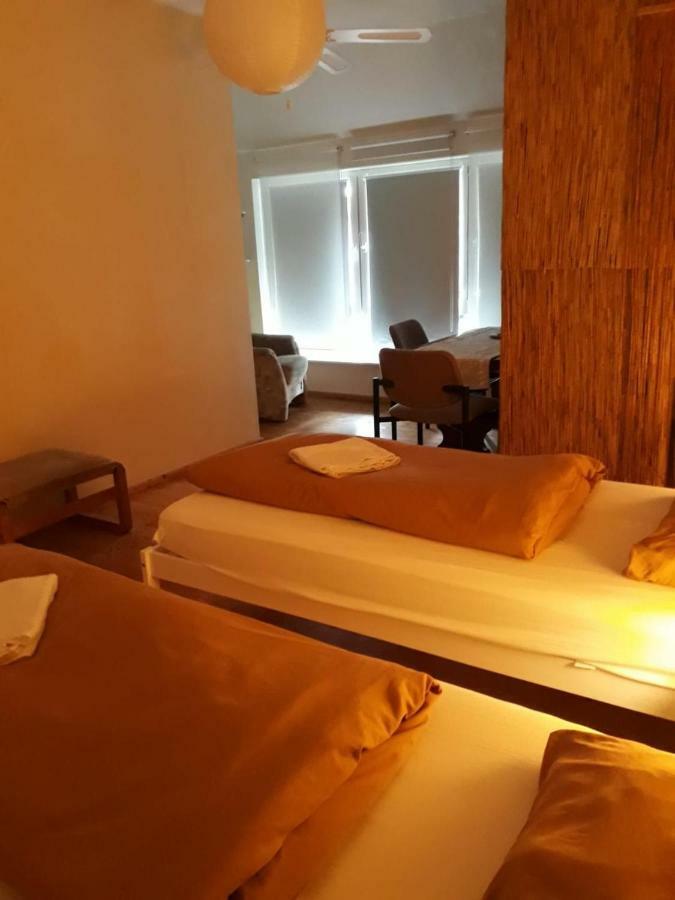 Gaestehaus Gl Ellwangen Exteriör bild
