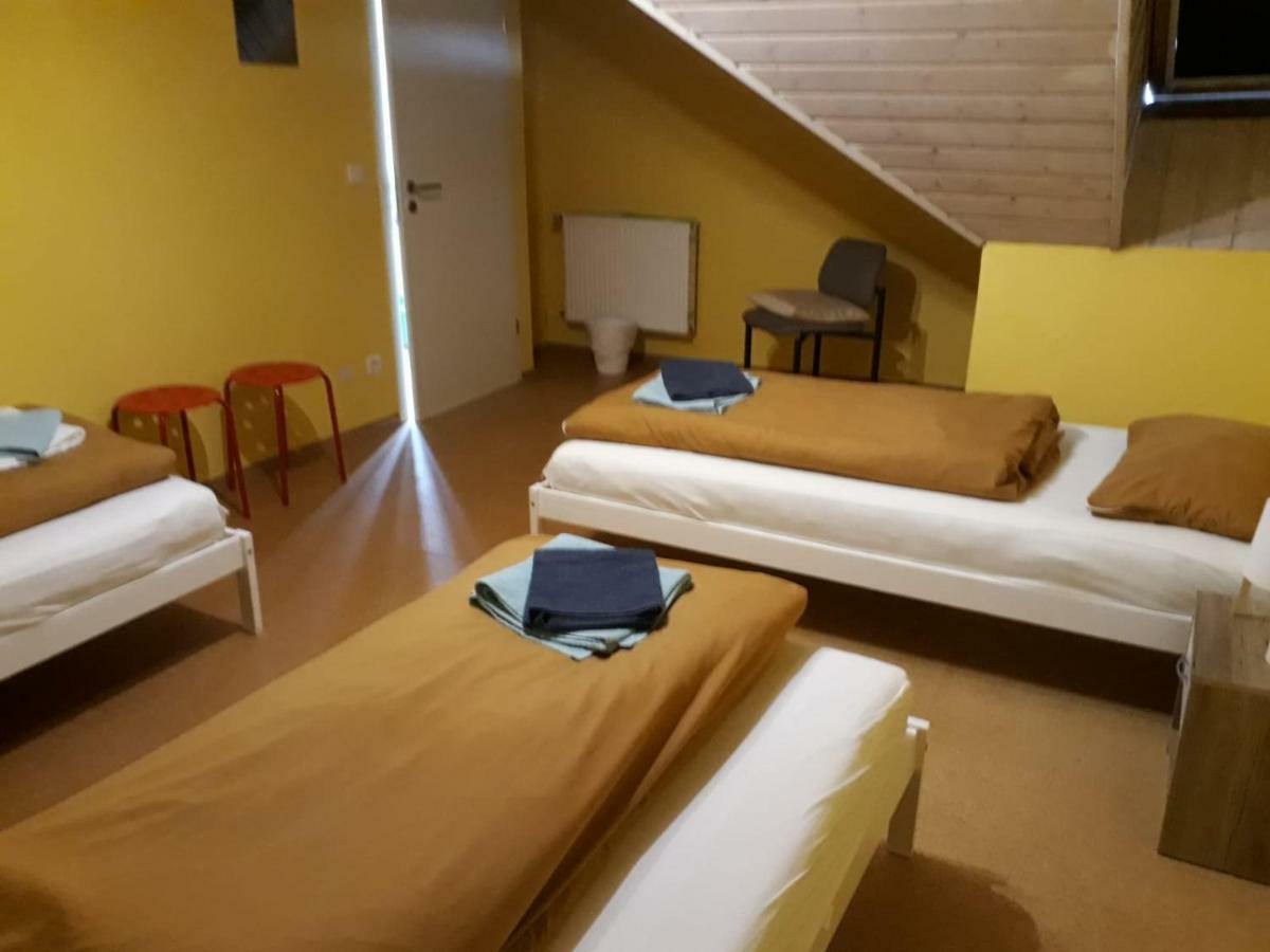 Gaestehaus Gl Ellwangen Exteriör bild
