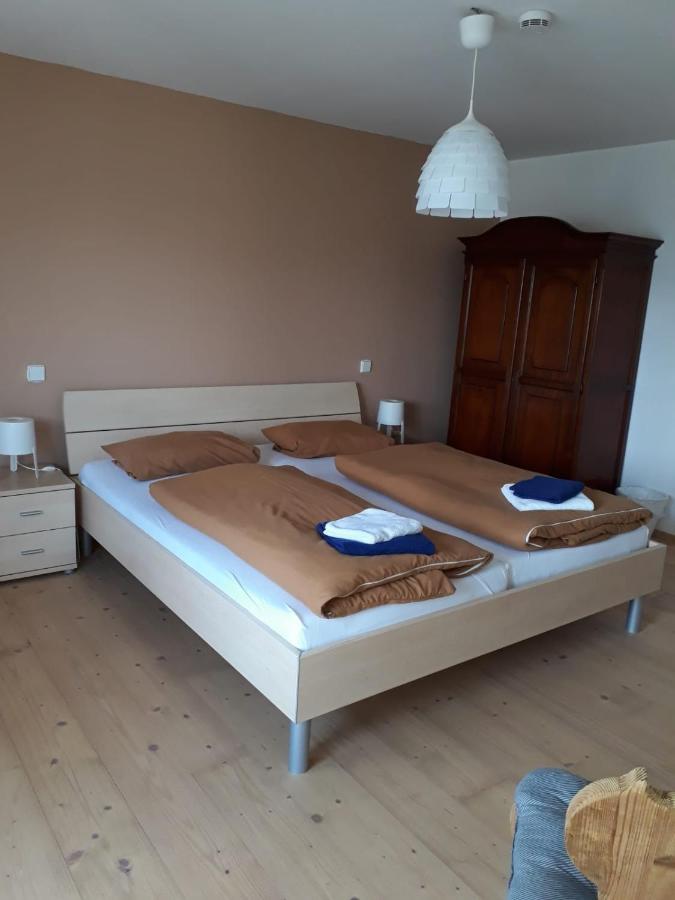 Gaestehaus Gl Ellwangen Exteriör bild