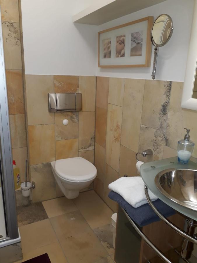 Gaestehaus Gl Ellwangen Exteriör bild